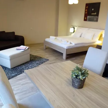 Zoeld Zafir Apartment Sarvar Exterior photo